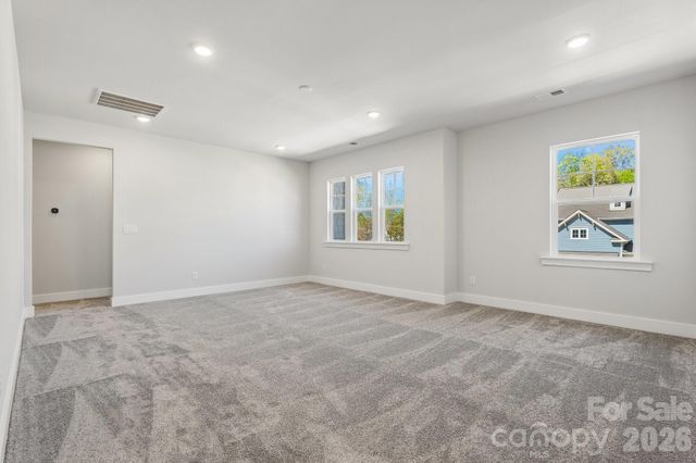 208 E Warfield Drive, Mooresville, NC 28115