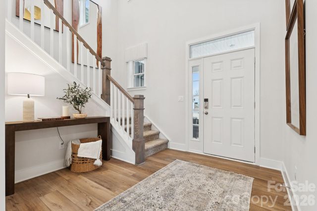 208 E Warfield Drive, Mooresville, NC 28115