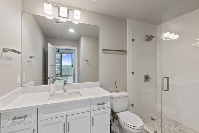 360 Nueces ST 3702, Austin, TX 78701