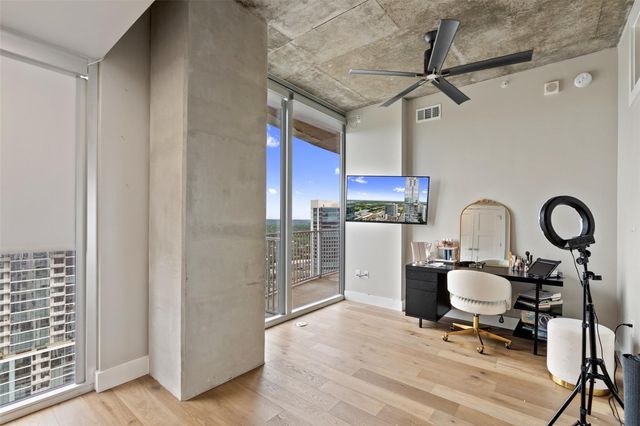 360 Nueces ST 3702, Austin, TX 78701