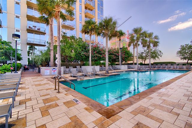 360 Nueces ST 3702, Austin, TX 78701