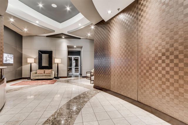 360 Nueces ST 3702, Austin, TX 78701