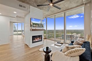 360 Nueces ST 3702, Austin, TX 78701
