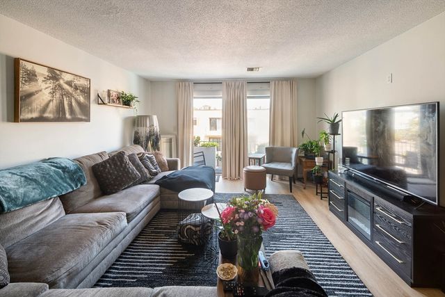 404 Broadway 303, Lynn, MA 01904