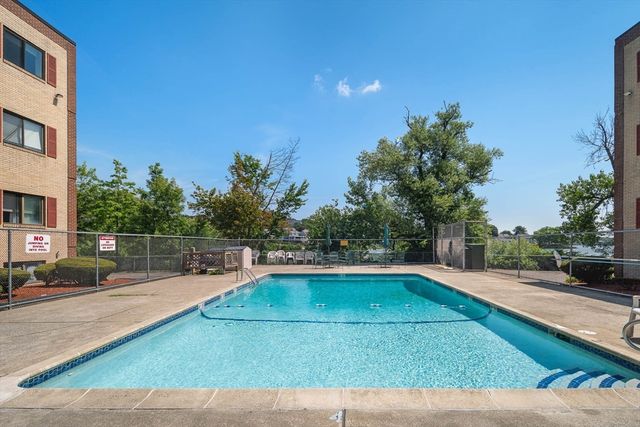 404 Broadway 303, Lynn, MA 01904