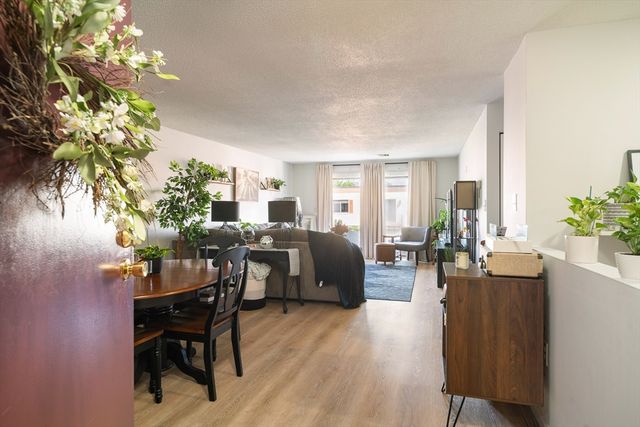 404 Broadway 303, Lynn, MA 01904