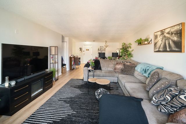 404 Broadway 303, Lynn, MA 01904
