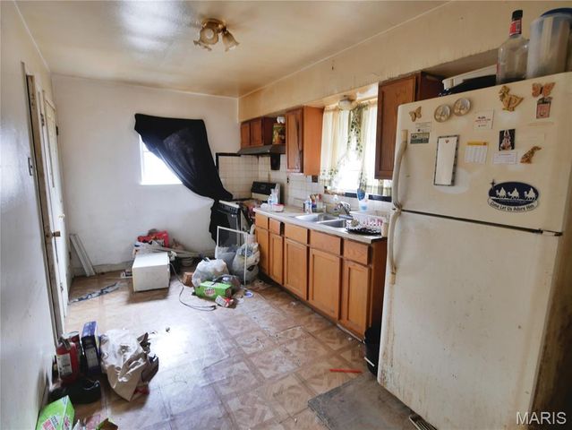 900 Harlan Avenue, St Louis, MO 63147