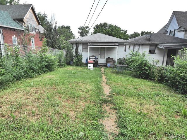 900 Harlan Avenue, St Louis, MO 63147