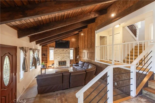 583 Arbula Drive, Crestline, CA 92325