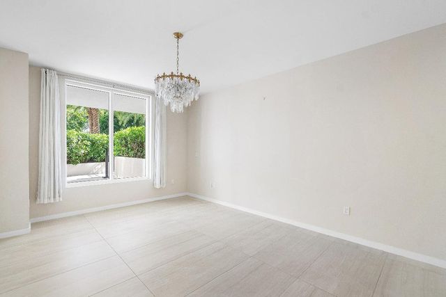 200 SE Mizner Boulevard 209, Boca Raton, FL 33432