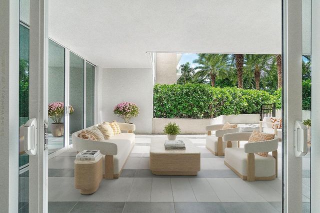 200 SE Mizner Boulevard 209, Boca Raton, FL 33432