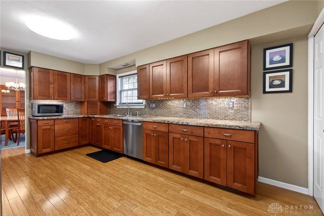 5590 Folkestone Drive, Washington Twp, OH 45459