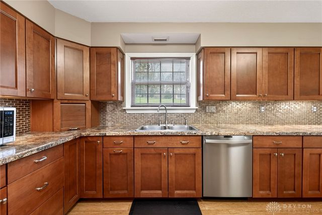 5590 Folkestone Drive, Washington Twp, OH 45459