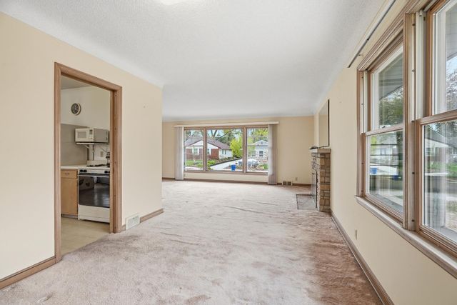 1633 Rome Avenue, Saint Paul, MN 55116