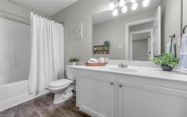 488 Fieldstone Glen WAY, Virginia Beach, VA 23454