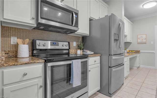 488 Fieldstone Glen WAY, Virginia Beach, VA 23454