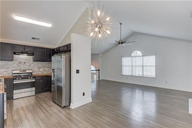 865 Stonebridge Park Circle, Lithonia, GA 30058