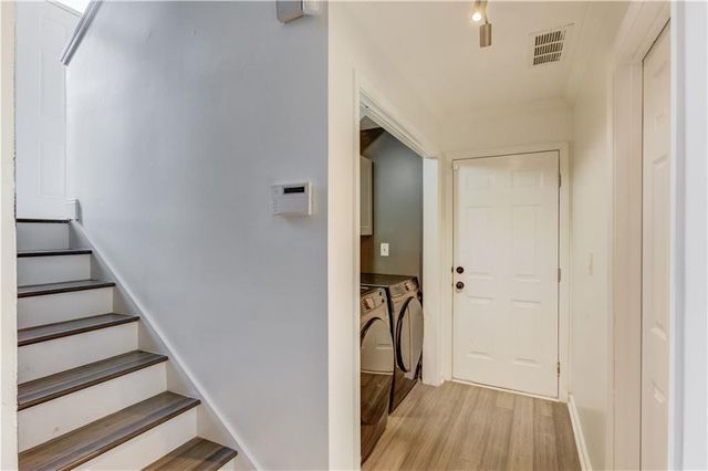 865 Stonebridge Park Circle, Lithonia, GA 30058