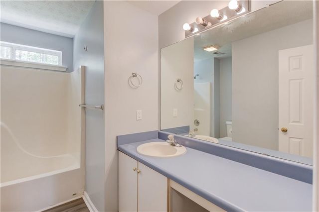 865 Stonebridge Park Circle, Lithonia, GA 30058