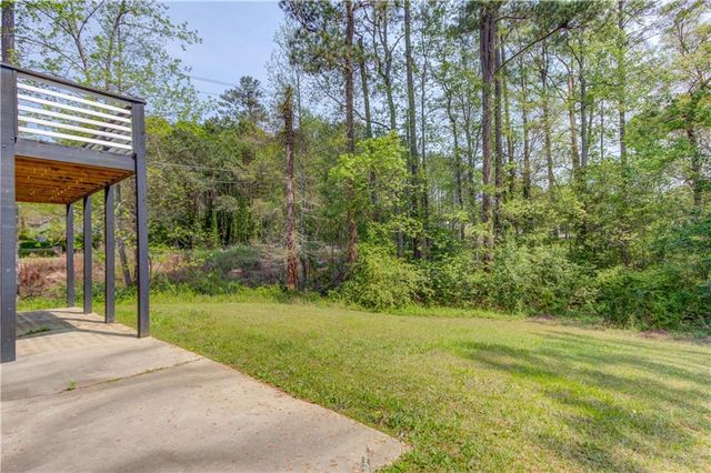 865 Stonebridge Park Circle, Lithonia, GA 30058