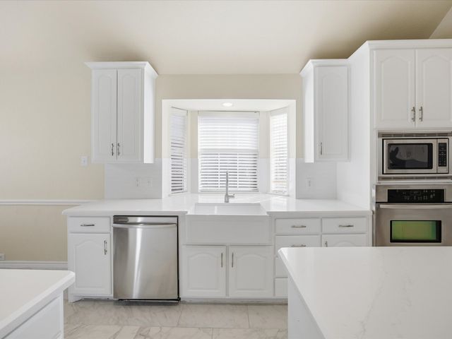 4409 Grassy Glen Drive, Corinth, TX 76208