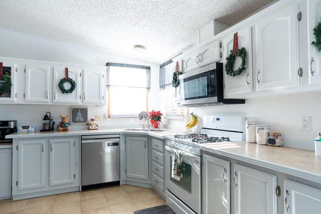 601 Oak AVENUE S, Onalaska, WI 54650