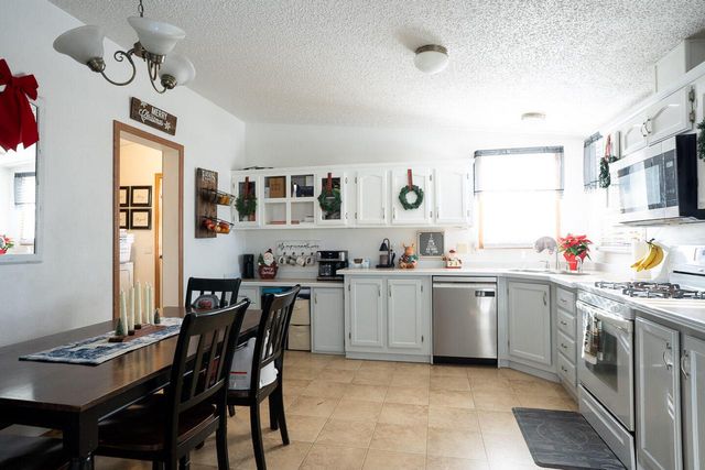 601 Oak AVENUE S, Onalaska, WI 54650