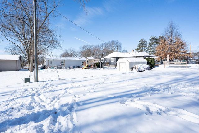 601 Oak AVENUE S, Onalaska, WI 54650