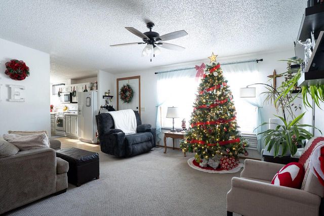 601 Oak AVENUE S, Onalaska, WI 54650