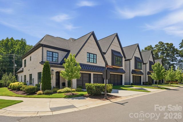 115 Thorncote Place, Charlotte, NC 28226