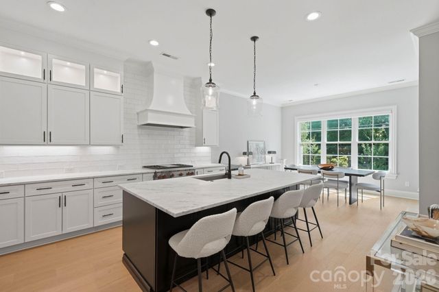 115 Thorncote Place, Charlotte, NC 28226