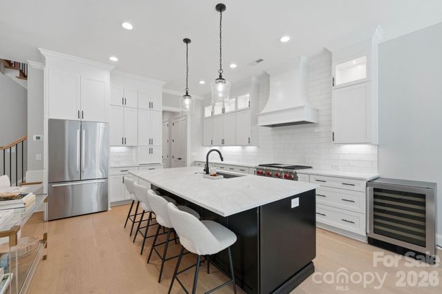 115 Thorncote Place, Charlotte, NC 28226