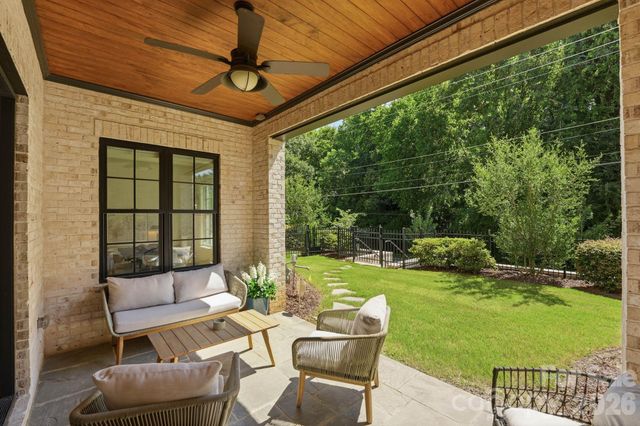 115 Thorncote Place, Charlotte, NC 28226