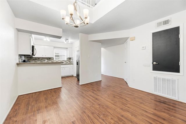 14515 Wunderlich Drive 211, Houston, TX 77069