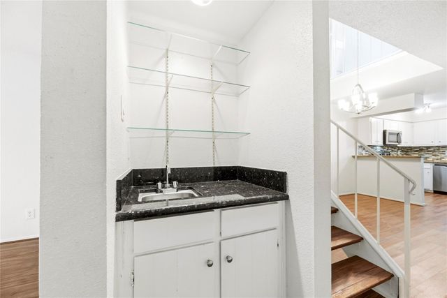 14515 Wunderlich Drive 211, Houston, TX 77069