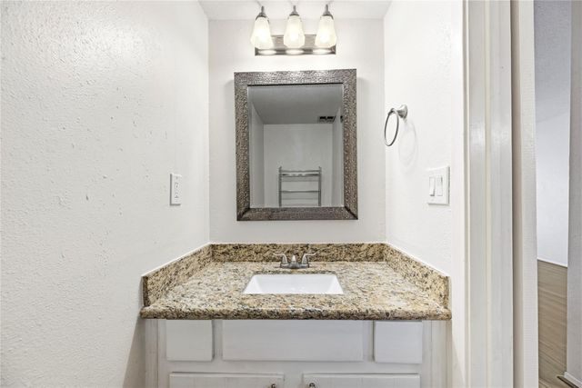 14515 Wunderlich Drive 211, Houston, TX 77069