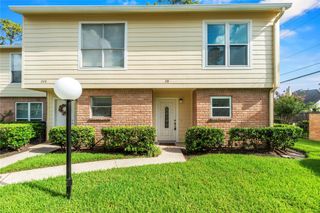 14515 Wunderlich Drive 211, Houston, TX 77069