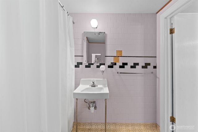 1003 Amherst, Wenatchee, WA 98801