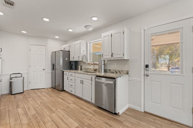 1013 Highland Road, Cleburne, TX 76033