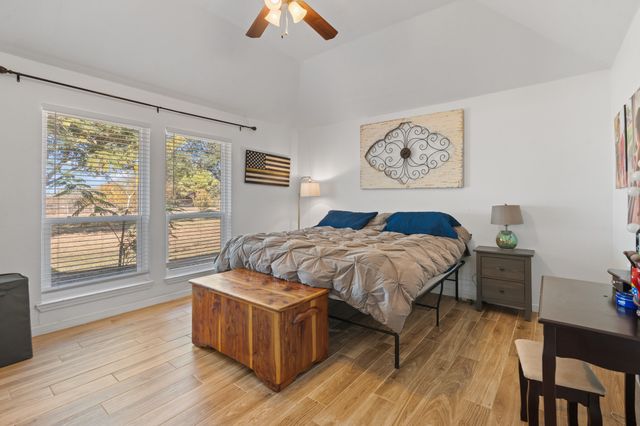 1013 Highland Road, Cleburne, TX 76033