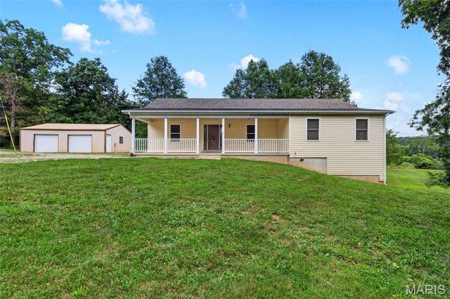 9536 Three Oaks Ln, Bloomsdale, MO 63627