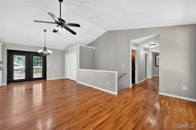 9536 Three Oaks Ln, Bloomsdale, MO 63627