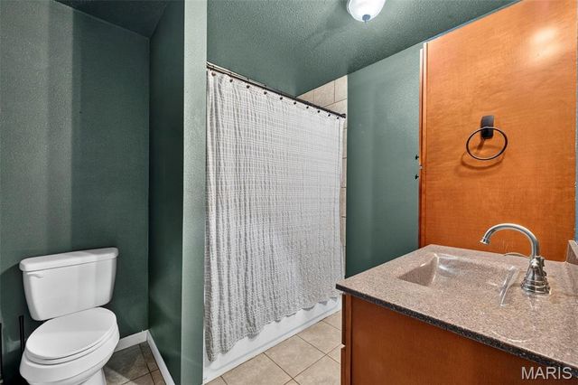 9536 Three Oaks Ln, Bloomsdale, MO 63627