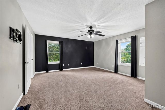 9536 Three Oaks Ln, Bloomsdale, MO 63627