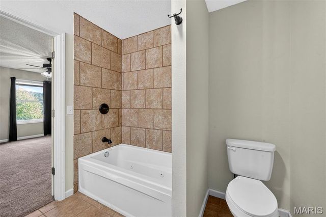 9536 Three Oaks Ln, Bloomsdale, MO 63627