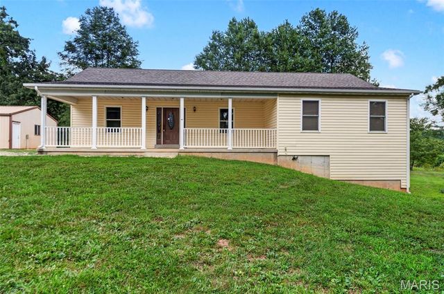 9536 Three Oaks Ln, Bloomsdale, MO 63627