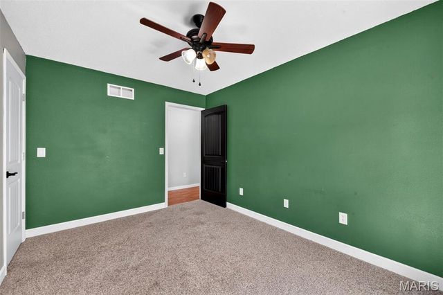 9536 Three Oaks Ln, Bloomsdale, MO 63627