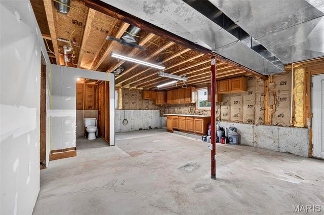 9536 Three Oaks Ln, Bloomsdale, MO 63627