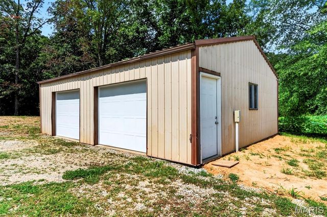 9536 Three Oaks Ln, Bloomsdale, MO 63627